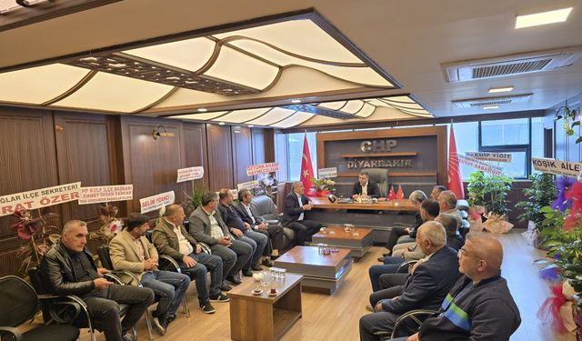 Diyarbakır Sur Muhtarlarından CHP İl Başkanı Berk’e ziyaret