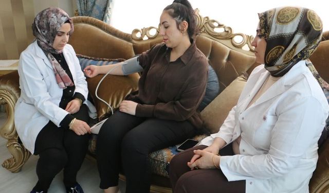 Diyarbakır’da gebeler evlerinde doğuma hazırlanıyor