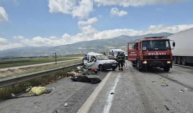 Korkunç kazada 2 kişi öldü, 2 kişi yaralandı