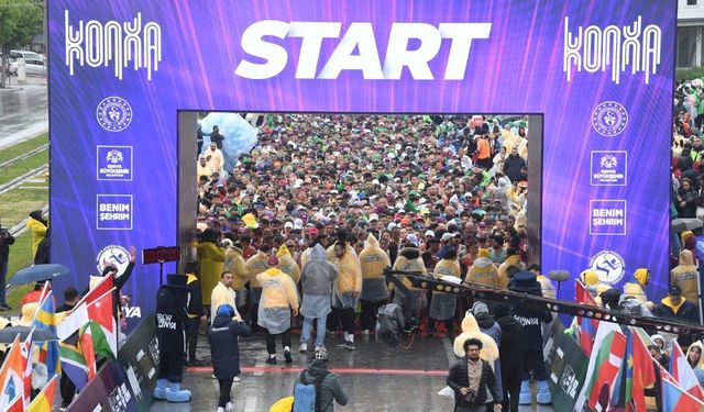 Dicle Üniversitesi öğrencileri maratonda tarih yazdı