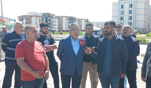 Tanrıkulu Oğlaklı TOKİ’de mağdur vatandaşlarla buluştu