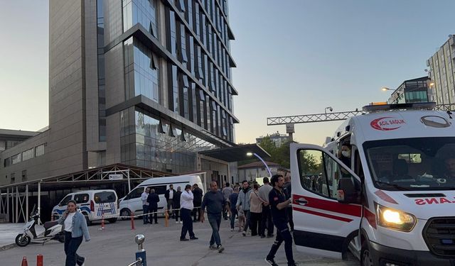 Diyarbakır’da inşaat halindeki otelde yangın: Çok sayıda etkilenen var