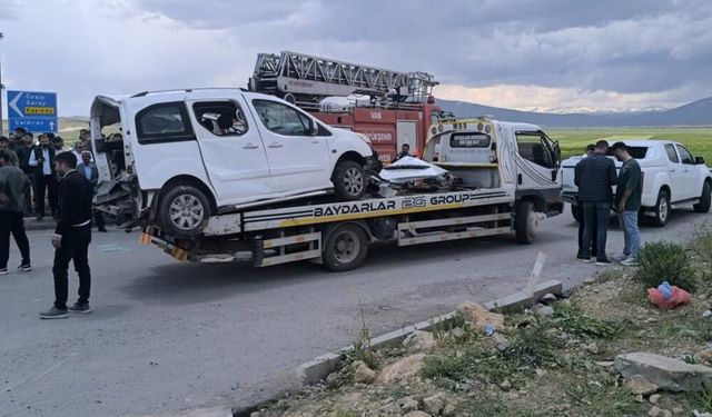 Feci kazada aynı aileden 4 kişi hayatını kaybetti