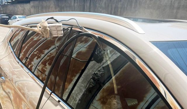 Elektrikli aracı kaçak hatla şarj etti