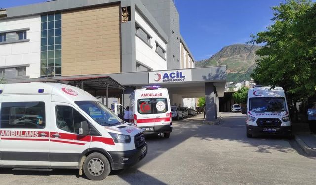 Diyarbakır’da feci kaza: Anne ve oğlu hayatını kaybetti