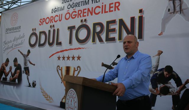 Diyarbakır’da sporun yıldızları ödüllerini aldı
