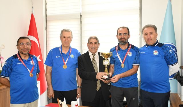 Dicle Üniversitesi Masa Tenisinde zirveye çıktı