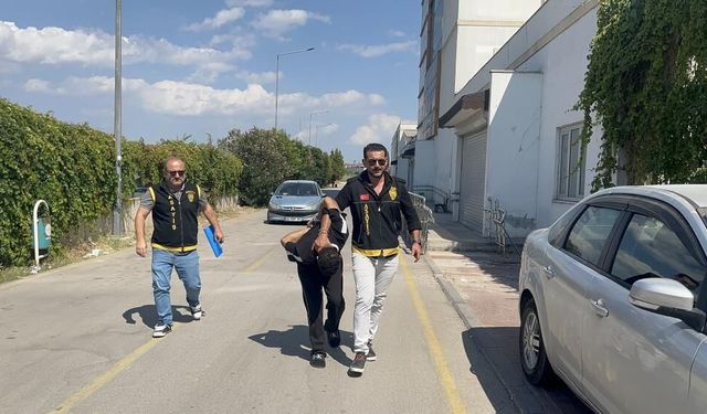 3 kişiyi öldüren katil zanlısı adliyede