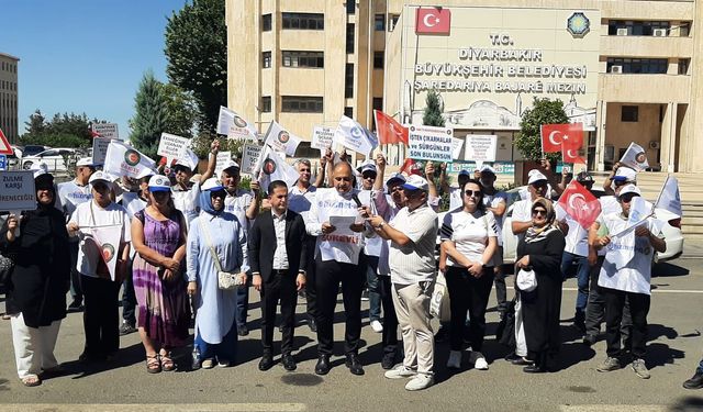 Diyarbakır'da 720 günlük direniş: İşçiler belediyeler önünde taleplerini yineledi