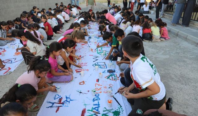 Diyarbakır’da Gezici Müzik Atölyesi çocukları sanatla buluşturuyor
