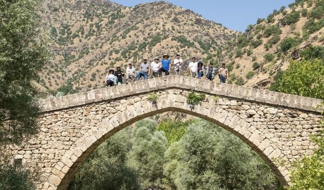 Fotono21, Hakkari'nin tarihini ve doğasını fotoğrafladı