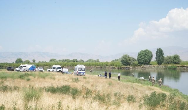Murat Nehri'nde kaybolan Berat'tan üç gündür haber yok