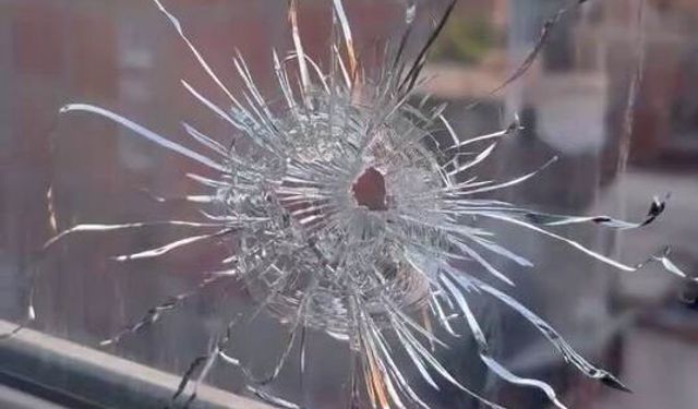 Diyarbakır'da korkunç olay: Pencereye kurşun isabet etti