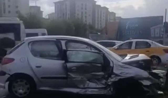 Diyarbakır'da trafik kazası: 3 yaralı