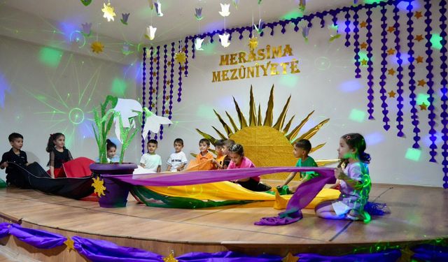 Diyarbakır Bağlar’da kursiyerlerin mezuniyet ve sertifika sevinci