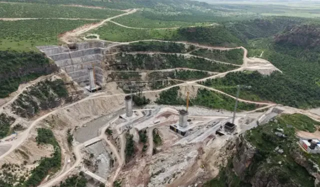 Diyarbakır’da Taşköprü Viyadüğü’nün yüzde 68’i tamamlandı