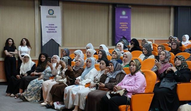 Diyarbakır'da 120 kadın tekstil eğitimini tamamladı