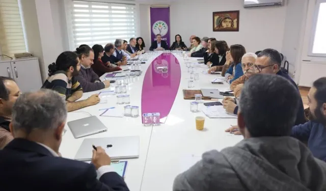 DEM Parti MYK, 'çerçeve yasa' gündemiyle olağanüstü toplanıyor