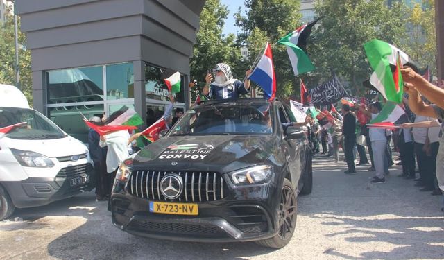 Şanlıurfa’da Filistin konvoyuna görkemli karşılama
