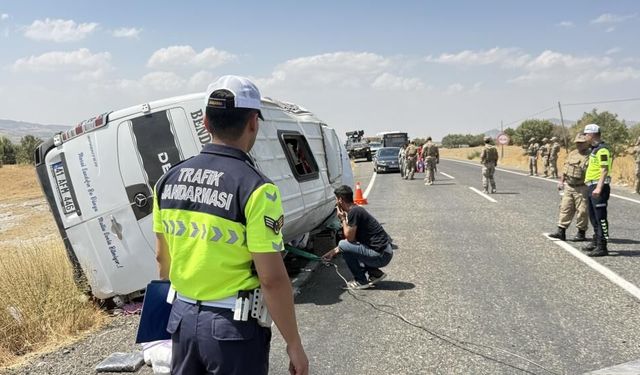 Diyarbakır'daki minibüs kazasında ölü sayısı yükseldi