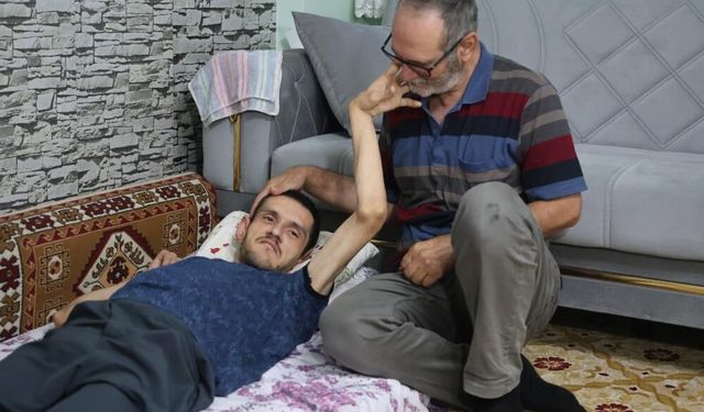 Ömrünü oğluna adayan baba