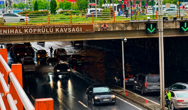 Diyarbakır'da iki noktada yol çalışması! Trafik ve otobüs seferleri etkilendi