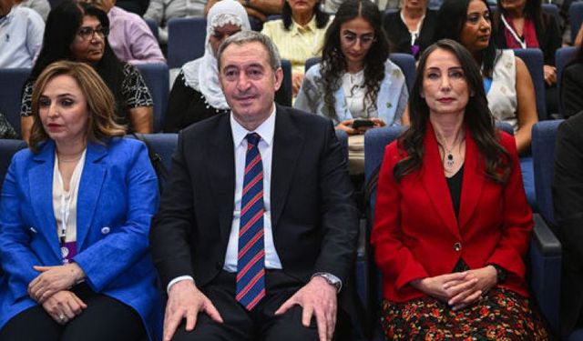 Bakırhan ve Hatimoğulları yeniden DEM Parti Eş Genel Başkanlığına seçildi