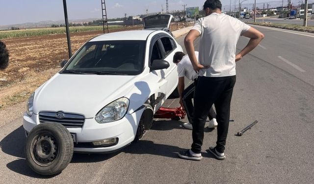 KPSS’den çıktı kullandığı otomobilin tekeri fırladı