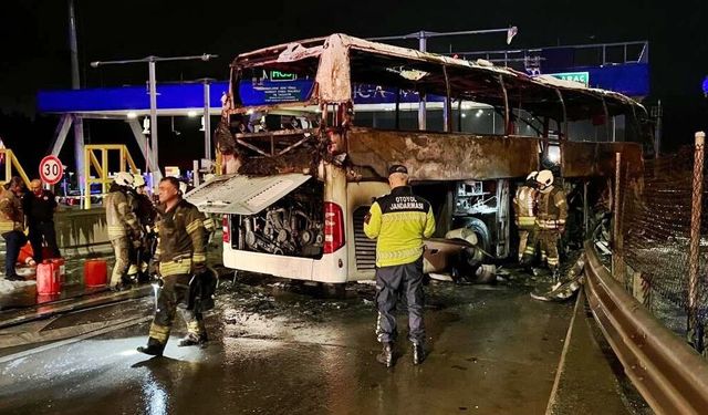 Diyarbakır-İstanbul seferini yapan otobüs kaza yaptı: 2 ölü, 8 yaralı
