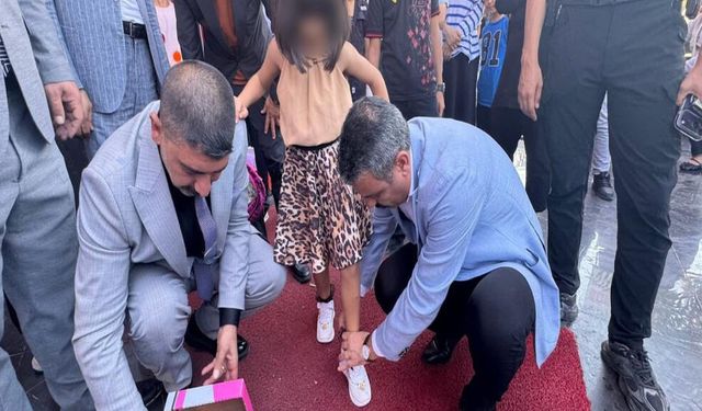 Diyarbakır’daki yüzlerce öğrenciye MHP’den destek