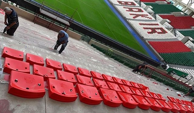 Diyarbakır Stadyumu’nda koltuklar yenileniyor