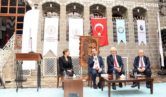 Diyarbakır’da Cahit Sıtkı Tarancı vefatının 70’inci yılında anıldı
