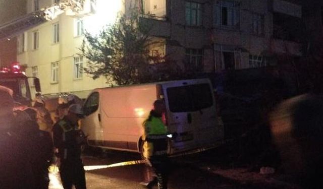 İstanbul’da binada çökme: Mahsur kalanların tahliyesi sürüyor