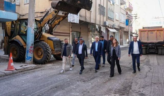 Diyarbakır’da Eşbaşkanlar asfalt çalışmalarını sahada denetledi