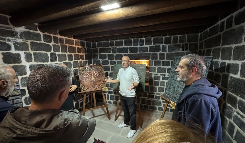 “33 Medeniyet” sergisi Diyarbakır’da açıldı
