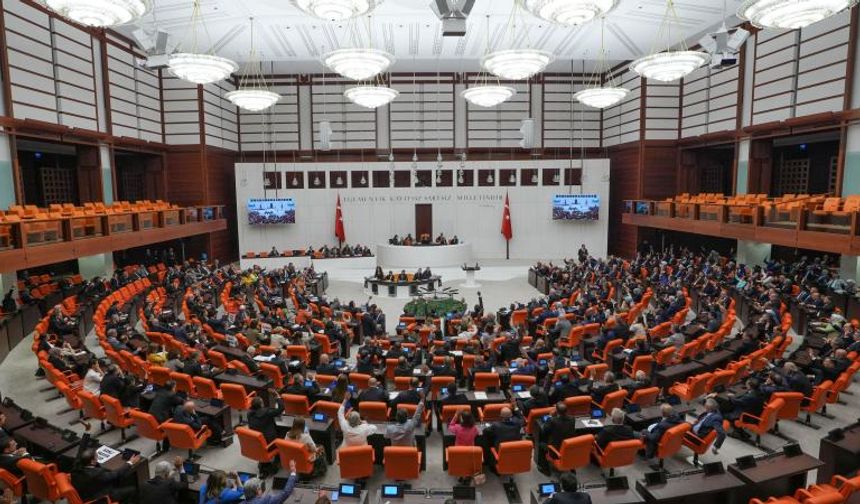 6 milletvekilinin dokunulmazlık dosyaları meclis komisyonuna sevk edildi