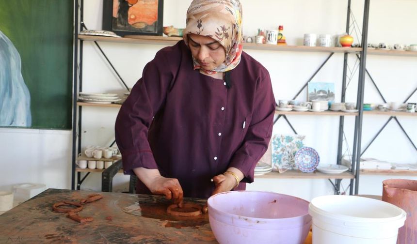 Diyarbakır’da kadınlar el emeğiyle ekonomiyi canlandırıyor