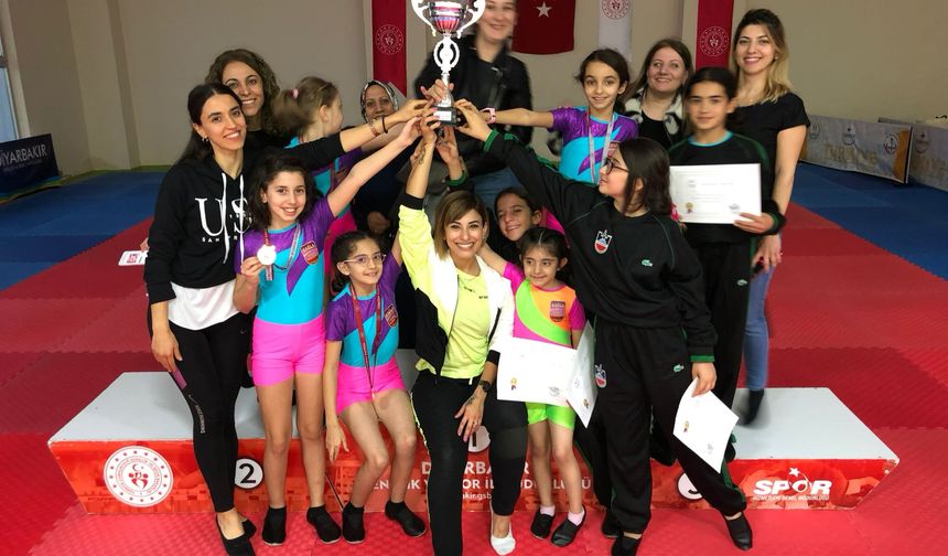 Dansla, sporla, sevgiyle büyüyen nesiller: Çağla Spor Akademi