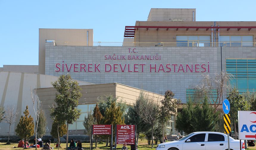 Şanlıurfa'da iki otomobil çarpıştı: Yaralılar var