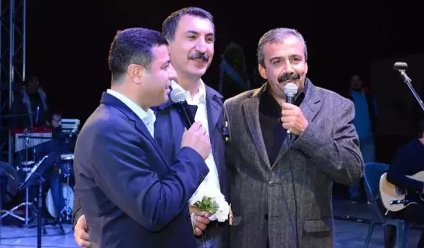 Selahattin Demirtaş ve Ferhat Tunç’tan Sırrı Süreyya Önder için şarkı