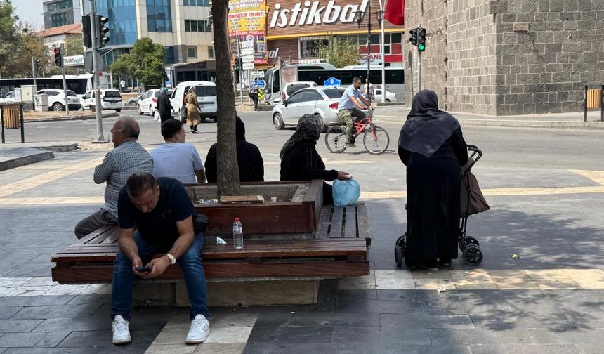 Diyarbakır’da termometreler 45’i aştı, hastaneler dolup taştı