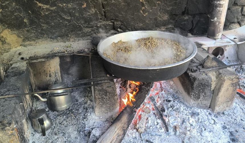 Pekmez kazanları kaynamaya başladı