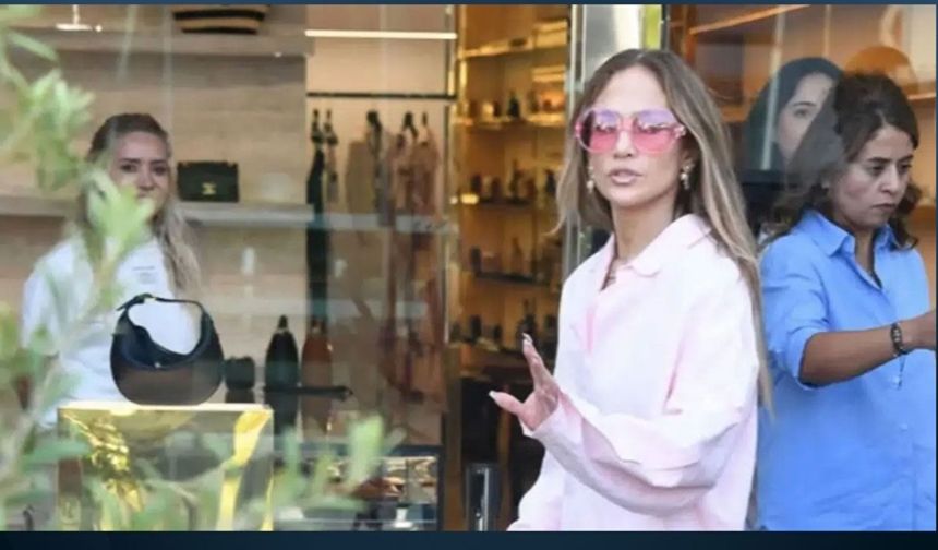 Jennifer Lopez’e ‘müşteri sınırı’ uygulaması