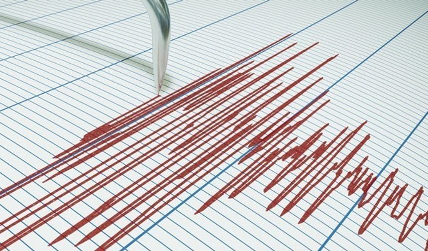 4.9 büyüklüğünde şiddetli deprem: Sarsıntı çevre illerde de hissedildi