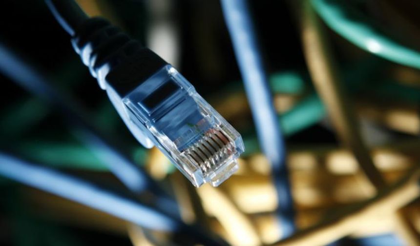 İnternet erişimine sahip girişimlerin yüzde 93,6'sı sabit hat kullandı