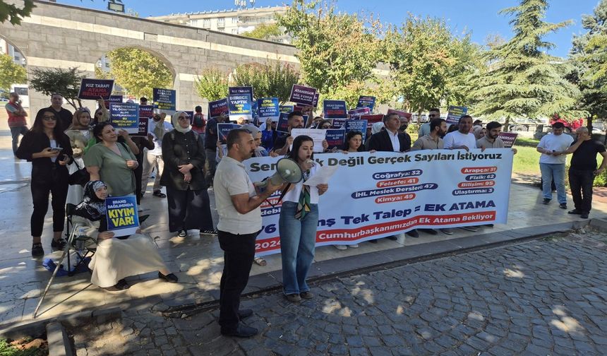 Diyarbakır’da öğretmenlerden ek atama talebi