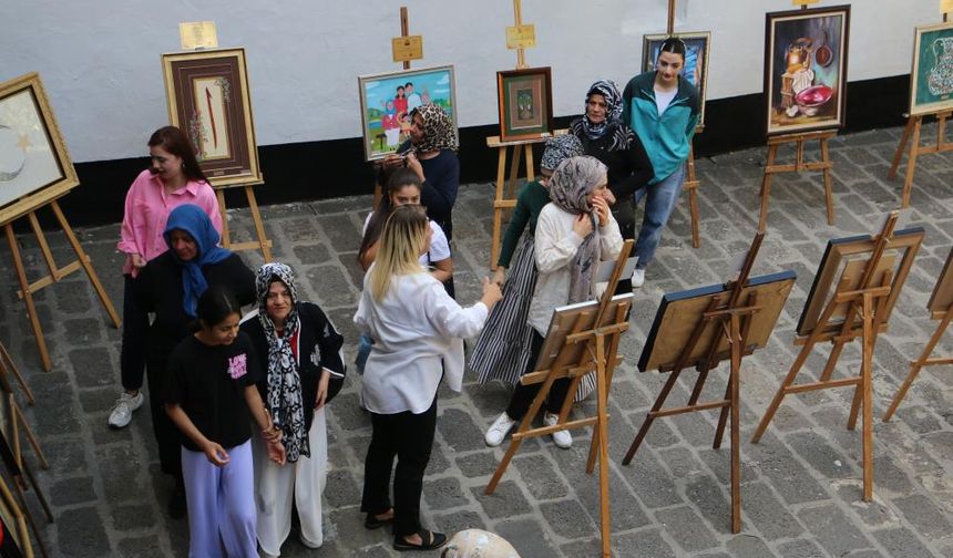 Diyarbakır'da 'Sanatla Yaşam Sergisi'