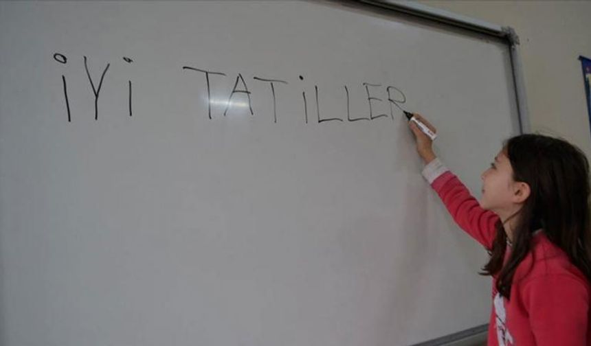 18 milyon öğrenci için 9 günlük mola