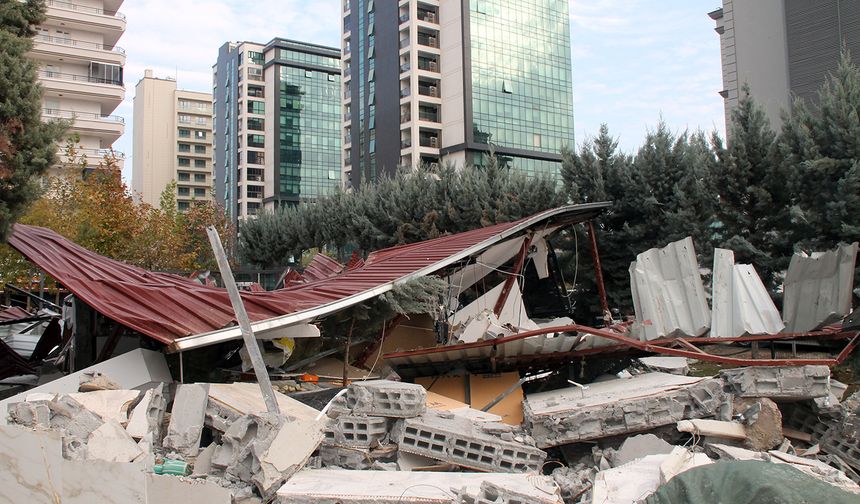 Diyarbakırlı esnaf: İşyerimi haber vermeden yıktılar