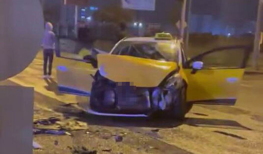 Diyarbakır’da otomobiller çarpıştı: 2 yaralı